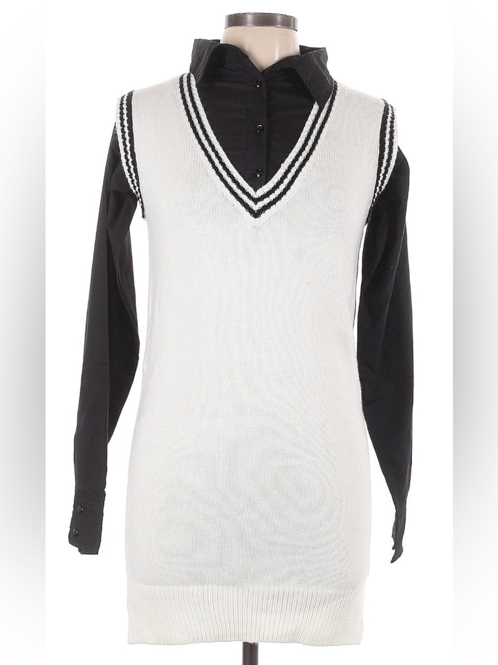 Heart & Heels Black & White V-Neck Tunic Sweater Vest W/Attached White Blouse L